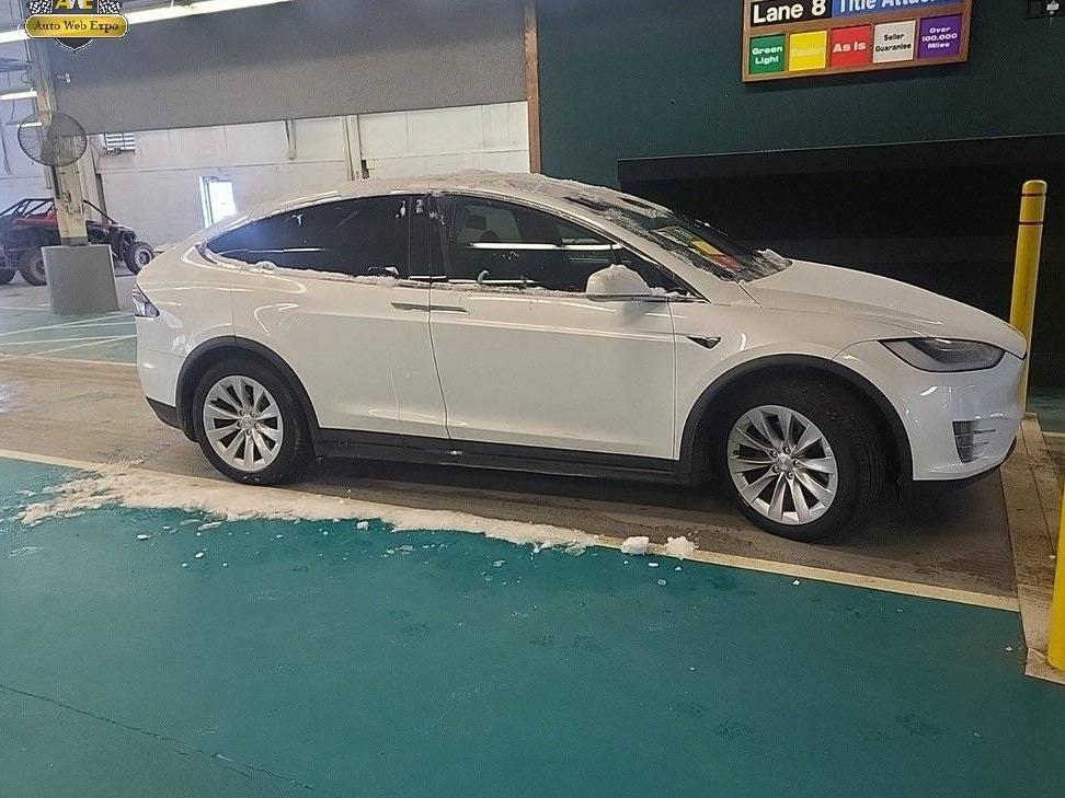 TESLA MODEL X 2019 5YJXCBE25KF192872 image